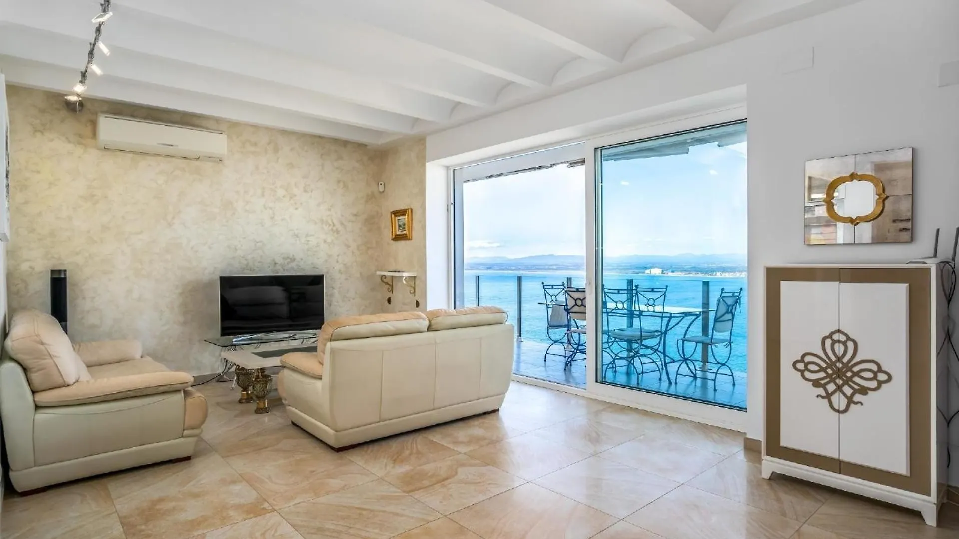 Ferienhaus Mit Privatpool Fuer 8 Personen Ca 250 Qm In Roses, Costa Brava Golf De Roses Spain