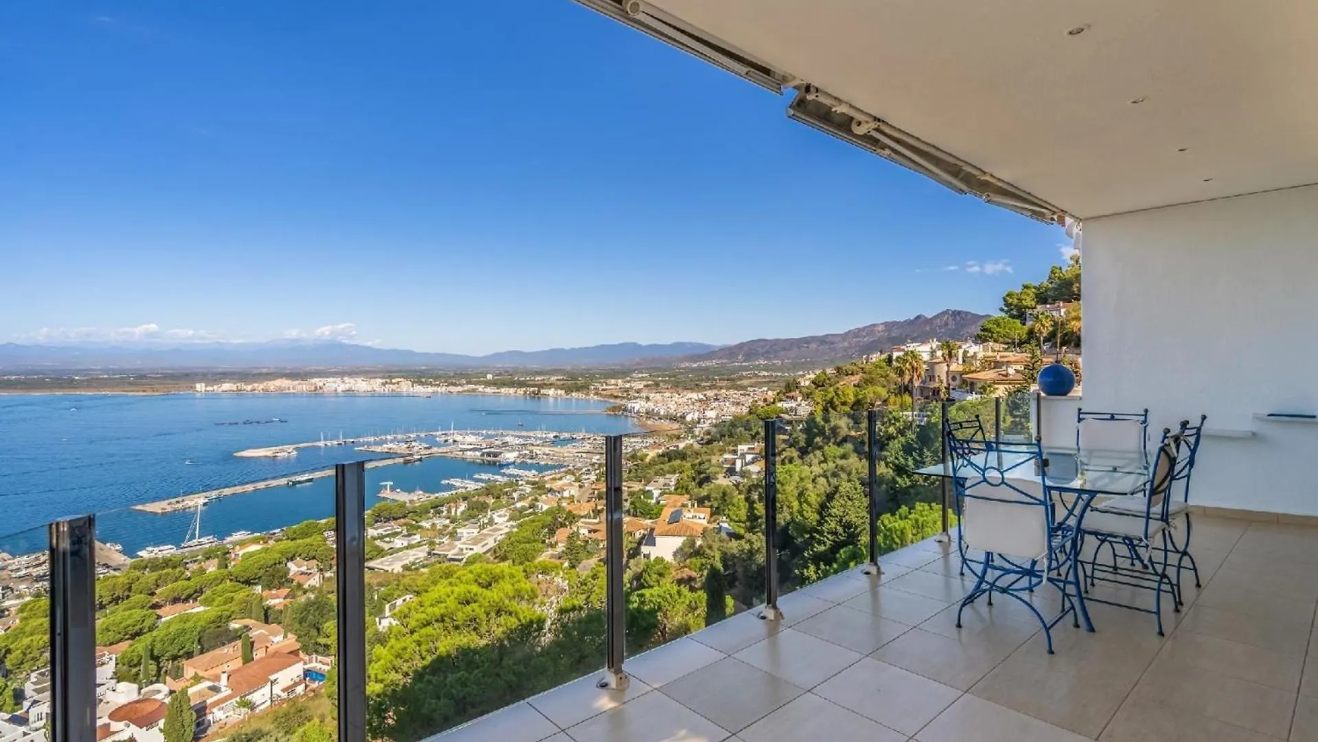 Holiday home Ferienhaus Mit Privatpool Fuer 8 Personen Ca 250 Qm In Roses, Costa Brava Golf De Roses